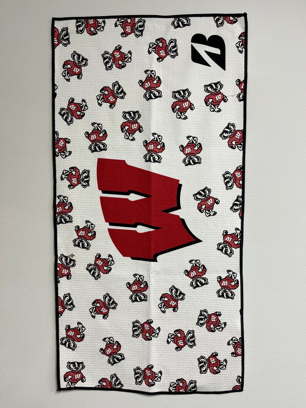 BRIDGESTONE UNISEX CUSTOM WISCONSIN GOLF TOWEL