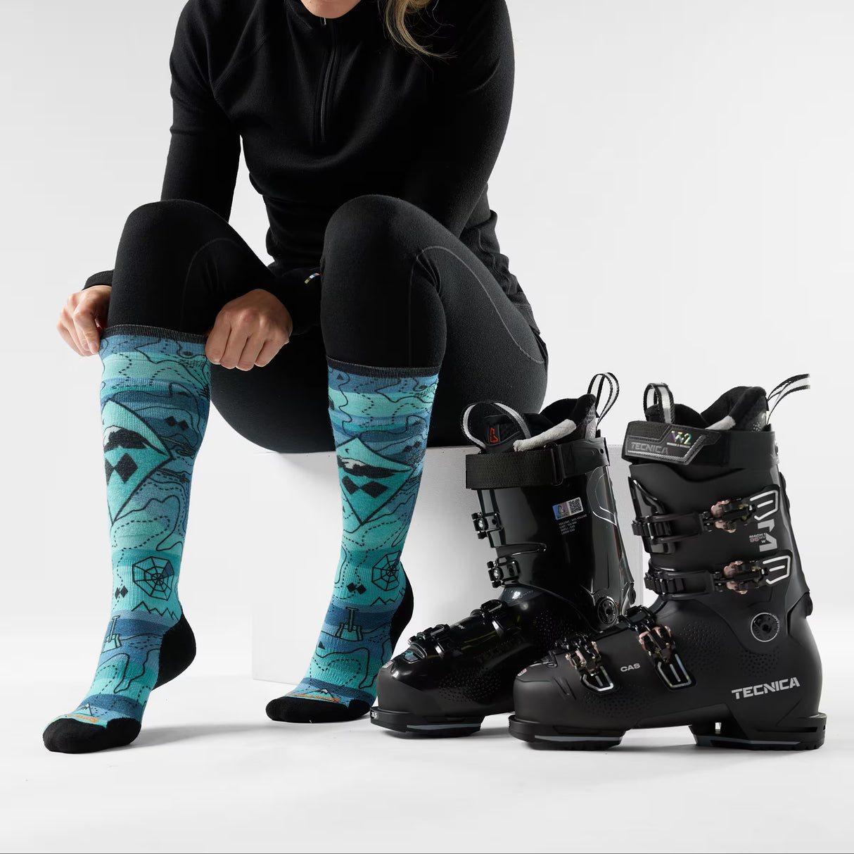 SMARTWOOL WOMENS SKI TARGETED CUSHION TOPO TREASURES PRINT OTC SOCKS 26