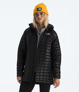 THE NORTH FACE WOMENS THERMOBALL™ HOODED PARKA 26